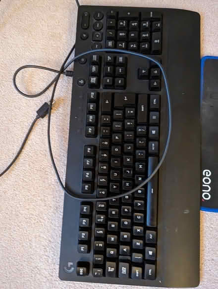 Photo of free Computer keyboard and extras (Oxford OX2) #3