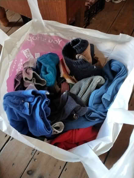 Photo of free Bag of boys clothes frm 18mths to 3 (Croydon) #1
