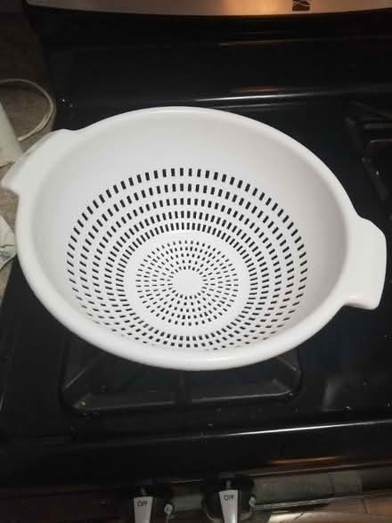 Photo of free Kitchen items (Woodley Park) #2