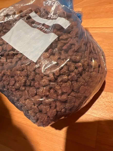 Photo of free Cat biscuits (CH1 4jJX be Racecourse) #2