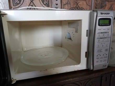 Photo of free Microwave (Marston HR6) #1