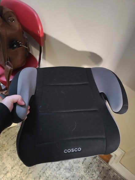 Photo of free Booster seat (Kitchener) #1