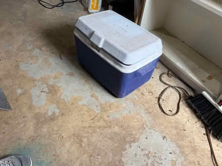 Photo of free Cooler and assorted packs (Bowie) #3