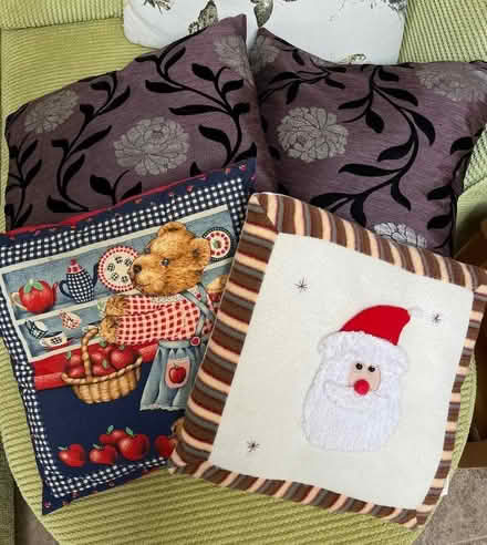 Photo of free 4 cushions (Shoreham BN43) #1