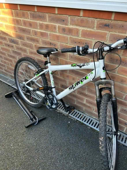 Photo of free Children’s bike with tyre pump (Meanwood) #1