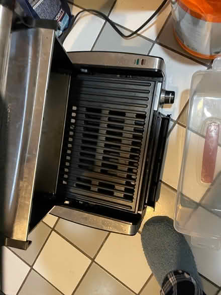 Photo of free Electric indoor grill (North Cambridge) #2