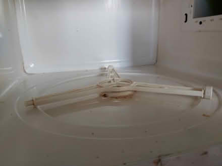 Photo of free Microwave (Marston HR6) #2