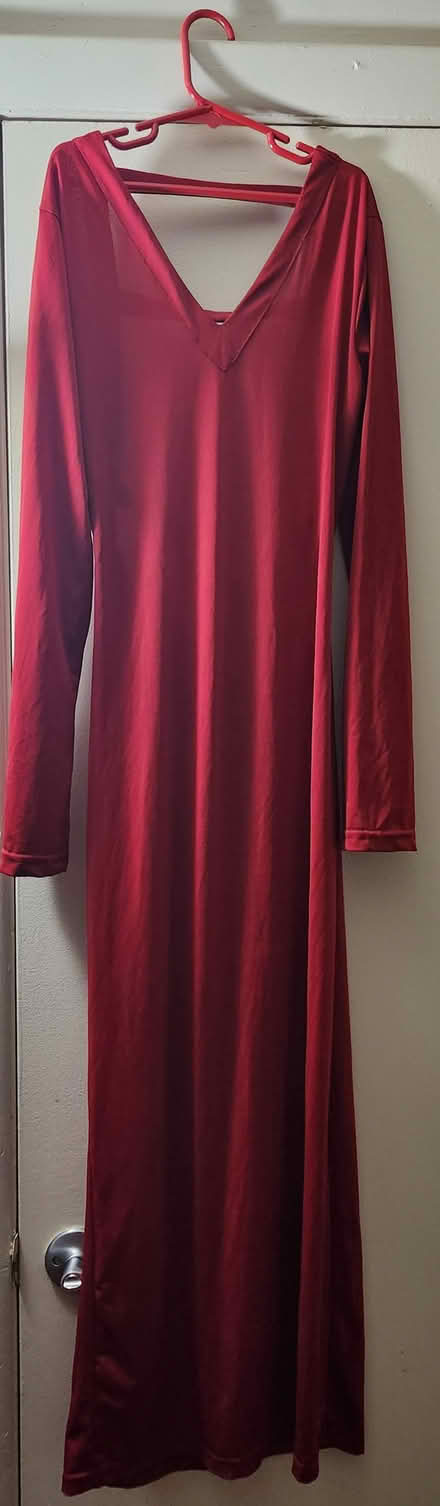 Photo of free Women clothes and shoes (Rhode Island Ave NE Metro) #4