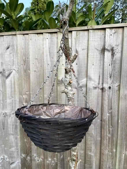 Photo of free Hanging basket (New Marston OX3) #1