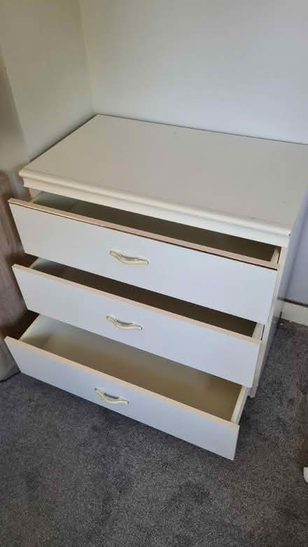 Photo of free Chest of drawers (Tonbridge) #1