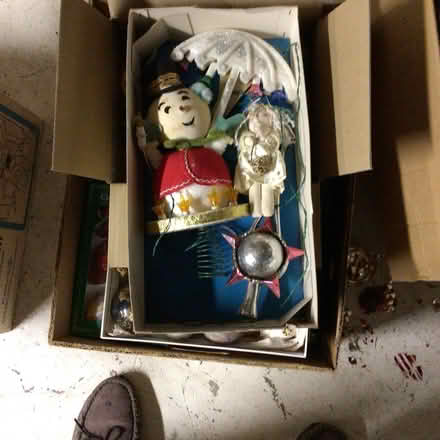 Photo of free Christmas decorations (Main/catalpa R.O.) #2