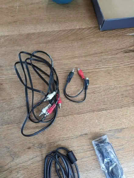 Photo of free Audio cables and chargers (Newton Mearns G77) #1