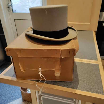 Photo of free Top hat (Beckenham BR3) #1