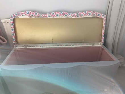 Photo of free Ottoman (Upton st Leonards) #2