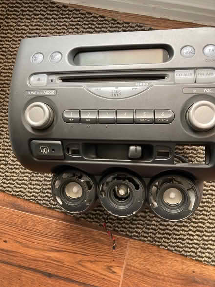 Photo of free Honda jazz 2002-2005 cd radio (PO12) #1