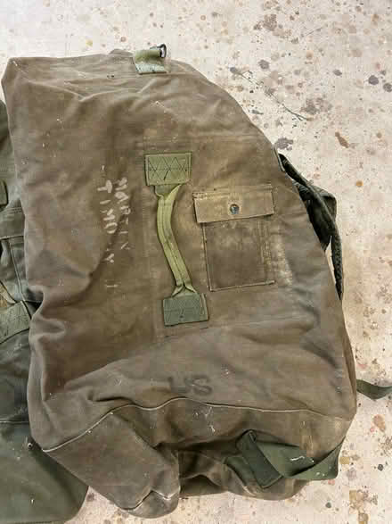 Photo of free Canvas Duffle Bags (Kissimmee-pleasant hill road) #1