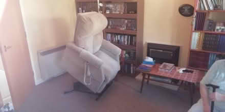Photo of free Electric Rise and Recline Chair Beige (Ebley GL5) #4