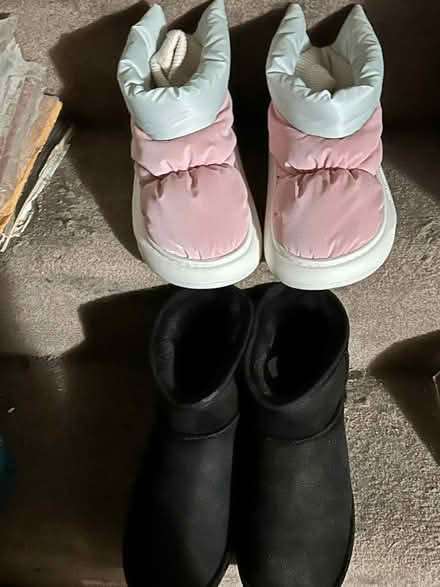 Photo of free Beads, slippers, art supplies (Toronto (Leslieville)) #1