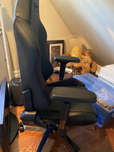 Photo of free Gaming / Desk chair (Princeton (western side)) #2