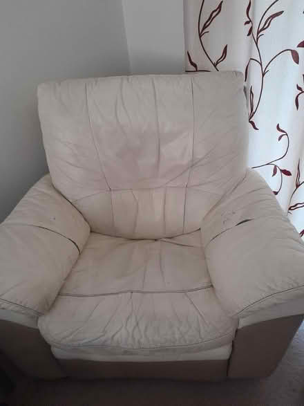 Photo of free Recliner (Walsworth SG4) #1