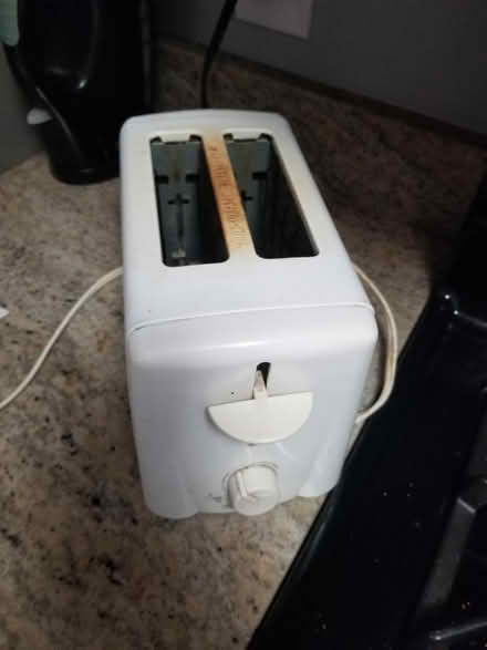 Photo of free Toaster (Woodley Park) #2