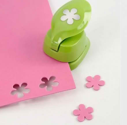 Photo of Paper Punches (Eaton NR4) #1