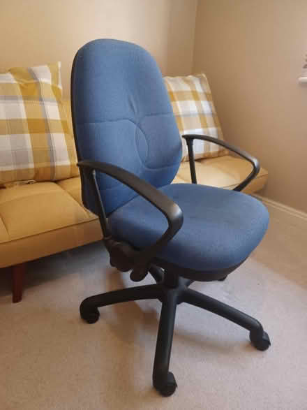 Photo of free Adjustable office chair (Tuebrook L6) #1