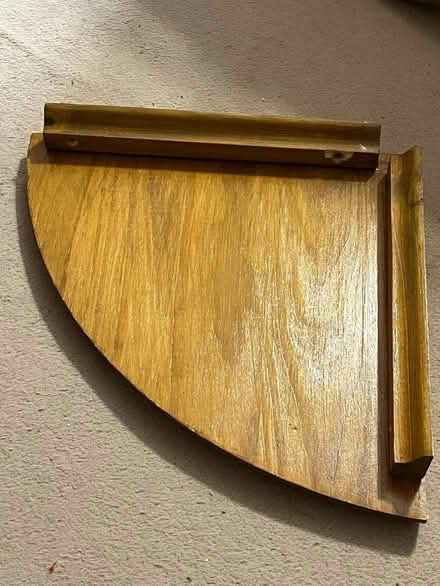 Photo of free 4x corner shelves (Eastbourne BN20) #1