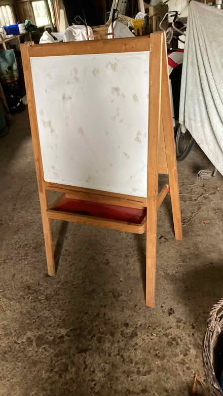 Photo of free children's blackboard easel (sidlesham) #2