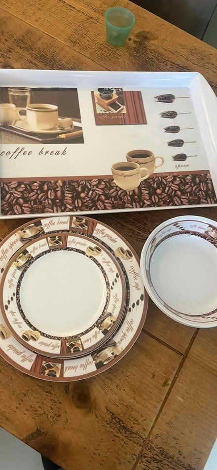 Photo of free Plastic plates, bowls and tray (Chellaston DE73) #1