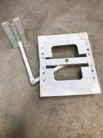 Photo of free TV Wall Mount (Bracknell Forest GU47) #1