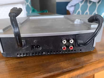 Photo of free CD player portion of Bose stereo (Orleans - Chapel Hill South) #3