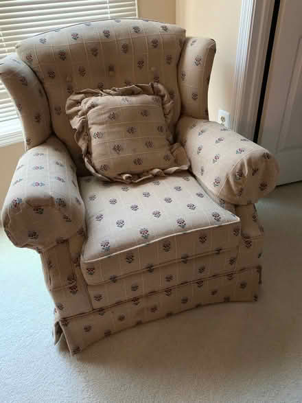 Photo of free Chair (Manassas/Wellington area) #1
