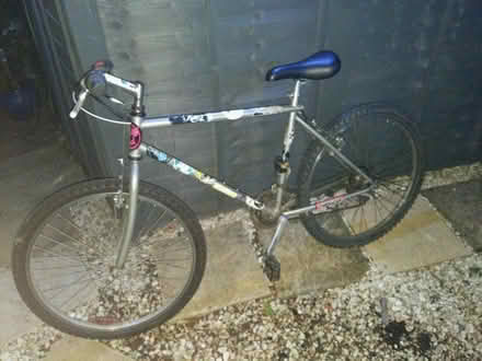Photo of free Mountain bike (Yate BS37) #2