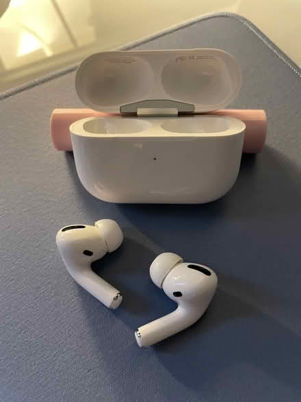 Photo of free Air Pods Pro - 1st Generation (Acton, MA.) #2