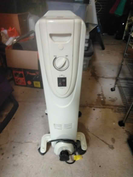 Photo of free Oil filled radiator (Burntwood WS7) #1