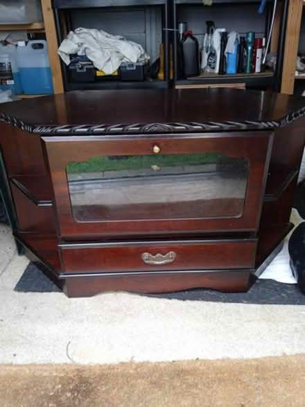 Photo of free tv unit (Waltham Abbey EN8) #2