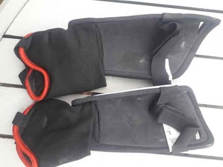 Photo of free Football shin guards (Large) (Popley RG24) #2