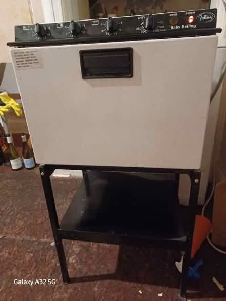 Photo of free Baby Belling mini range (oven needs fixing) (Bellevue EH7) #3