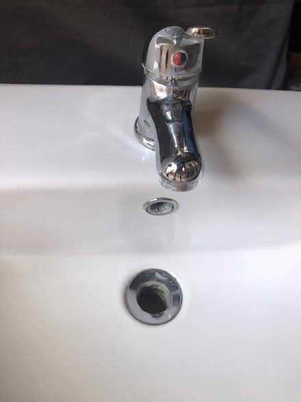 Photo of free Sink with mixer tap (Hyde Lea ST17) #3