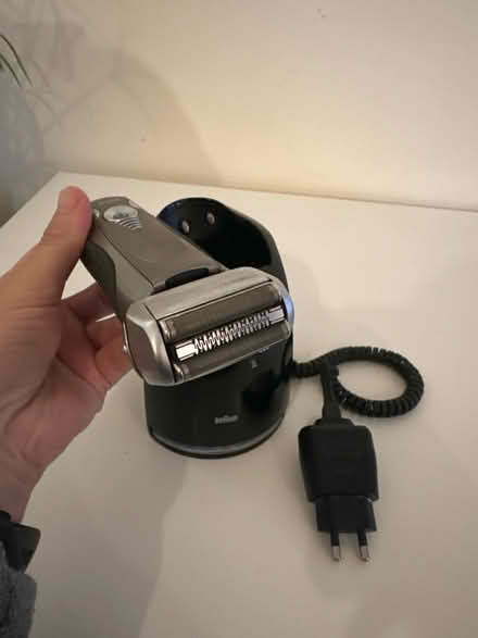 Photo of free Braun Shaver (BS23) #2