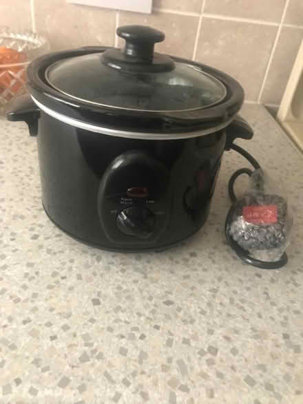 Photo of free Small slow cooker (Digmoor WN8) #1