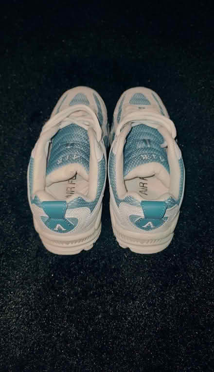 Photo of free Air Fly Size 6 Women's Sneakers (Springfield) #2