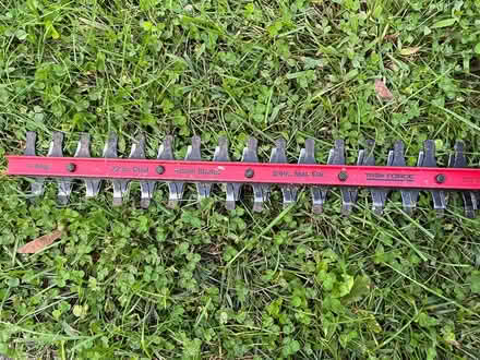 Photo of free 22” electric corded hedge trimmer (Stroudsburg) #3