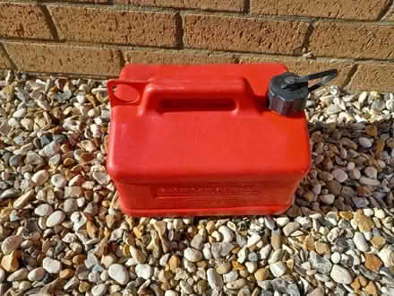 Photo of free Petrol can (Woodley RG5) #1