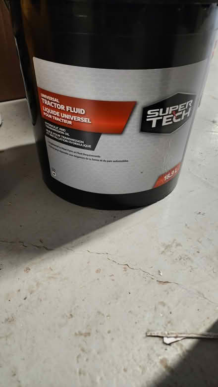 Photo of free motor oil (Keele and Lawrence West) #2