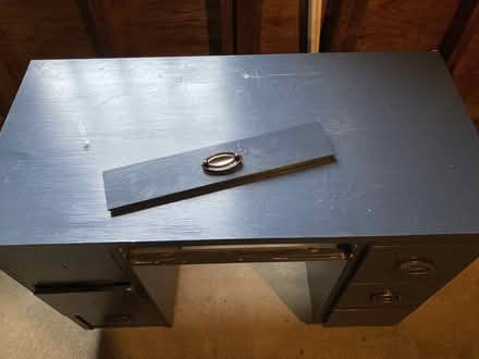 Photo of free desk (Simsbury) #2