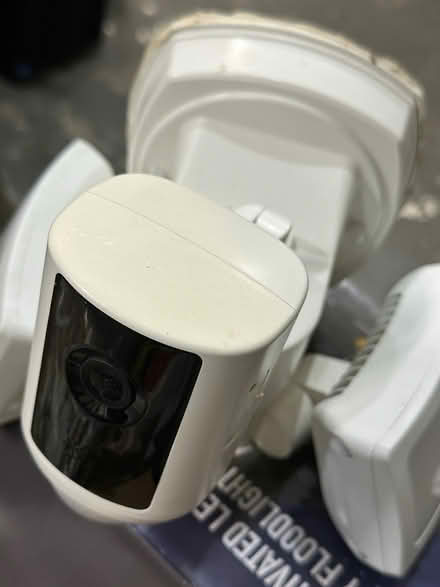 Photo of free FEIT camera flood light (Morgan hill) #1