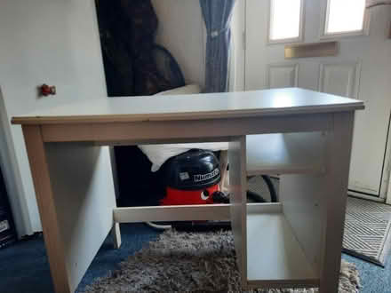 Photo of free White desk (S26) #4
