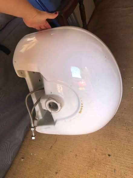 Photo of free Sink with mixer tap (Hyde Lea ST17) #2